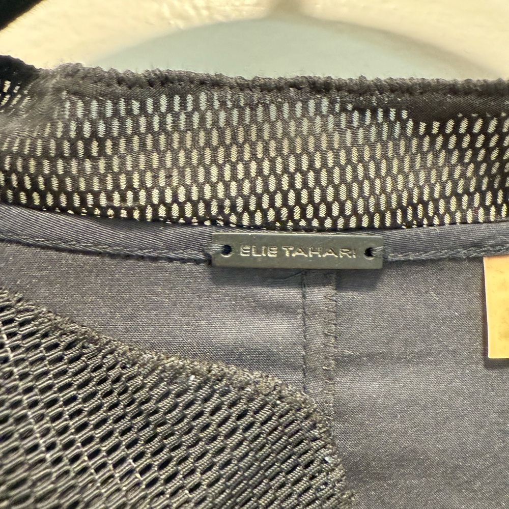 Elie Tahari Black Mesh Detail dress size 2 - Picture 3 of 4
